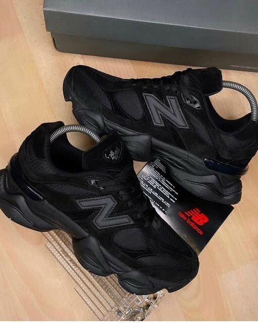 NEW BALANCE 9060