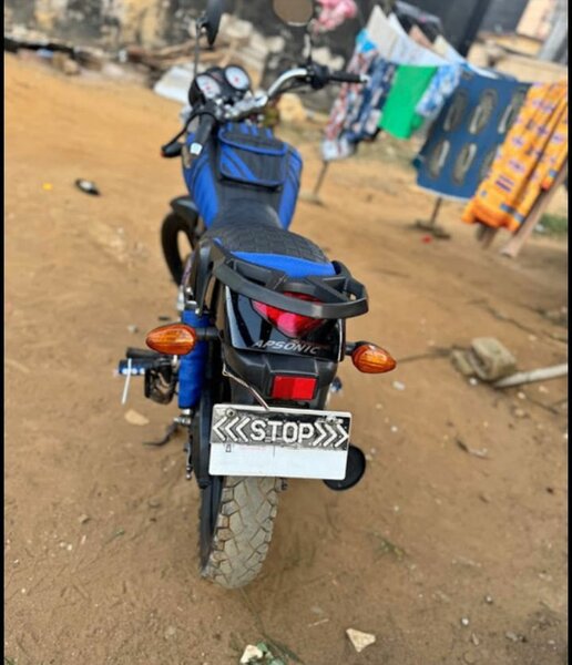 Moto élégante et puissante