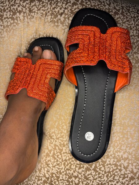 Sandales perlées oranges