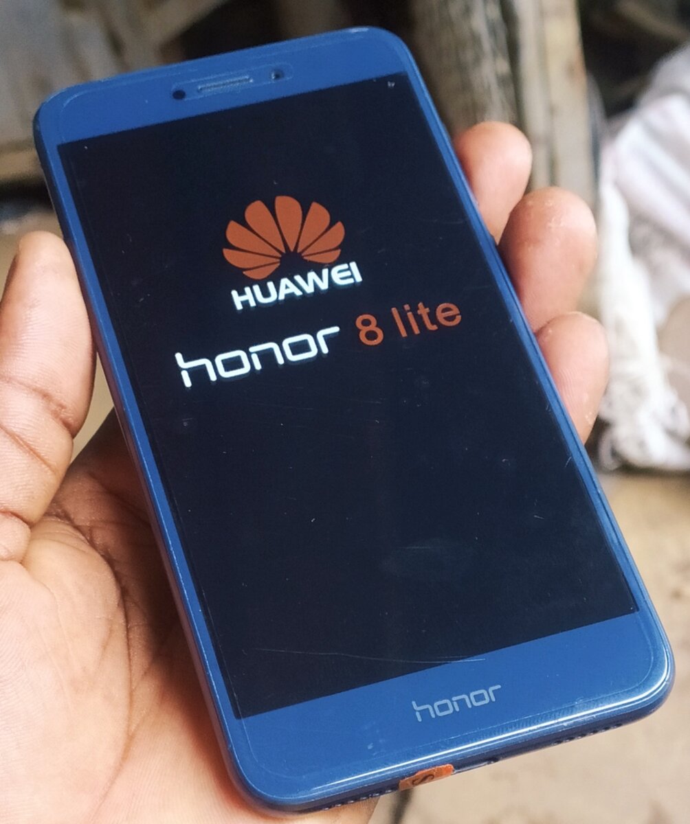 HONOR 8 LITE 128GB/8GB DE RAM 4G QUASI NEUF