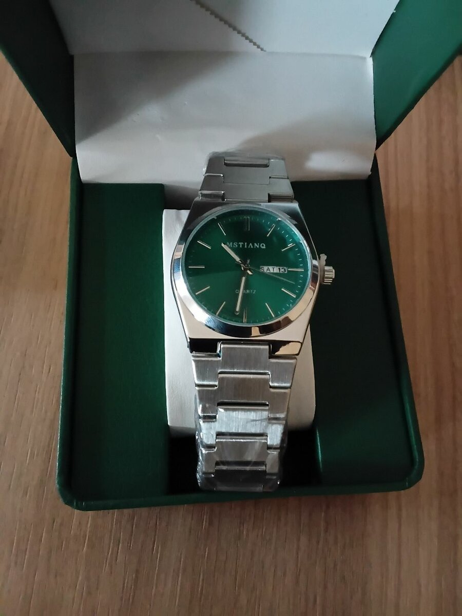 Montre élégante acier inoxydable