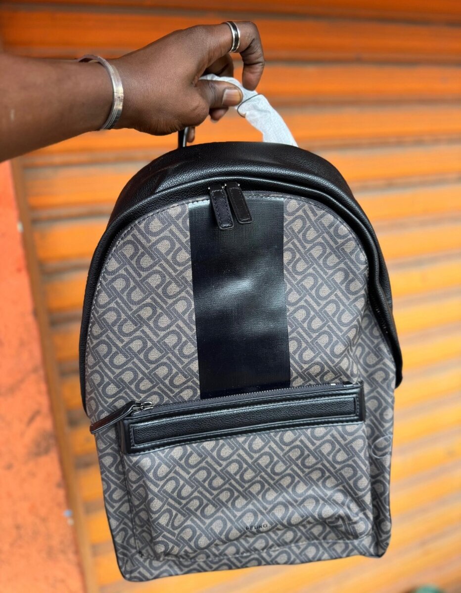 Sac à dos en cuir élégant