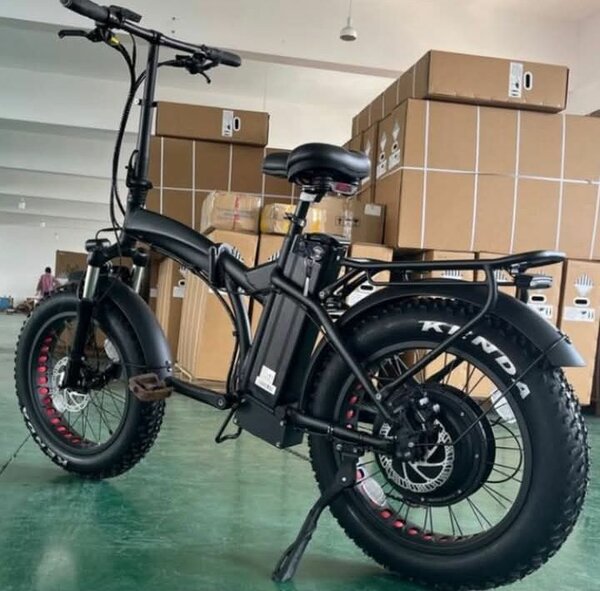 Vélo électrique pliant fat bike