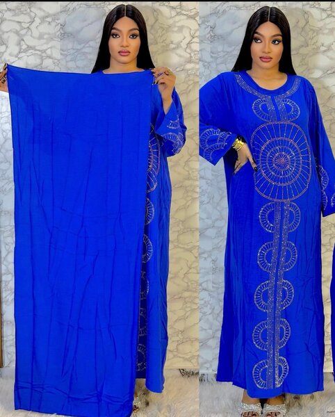 Robe longue en caftan élégant