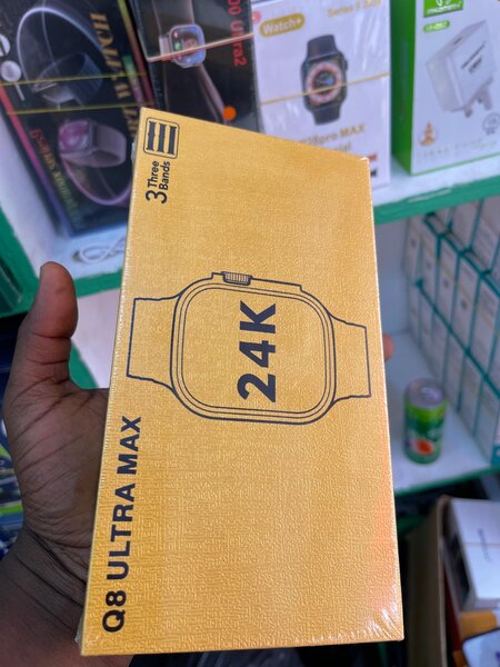 Q8 Ultra Max Gold Smart Watch
