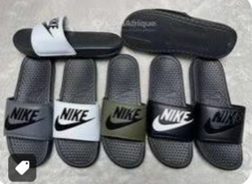 Claquettes Nike décontractées