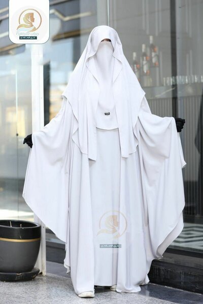 Abaya blanche élégante femme