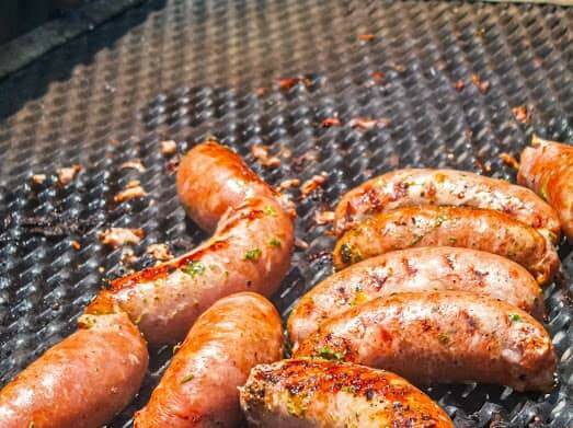 Saucisses grillées gourmet