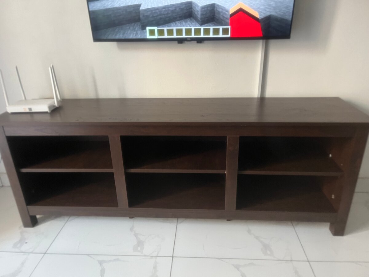 Meuble TV en bois élégant