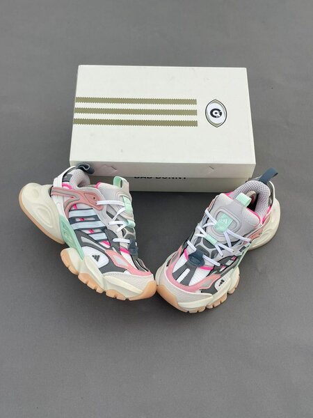 Adidas Wmns XLG Runner Deluxe