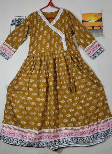 Girl's shirt