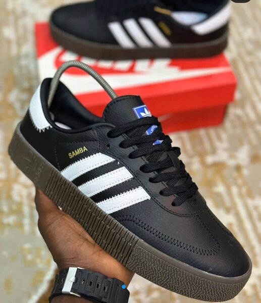 Adidas Samba Sneakers Classiques