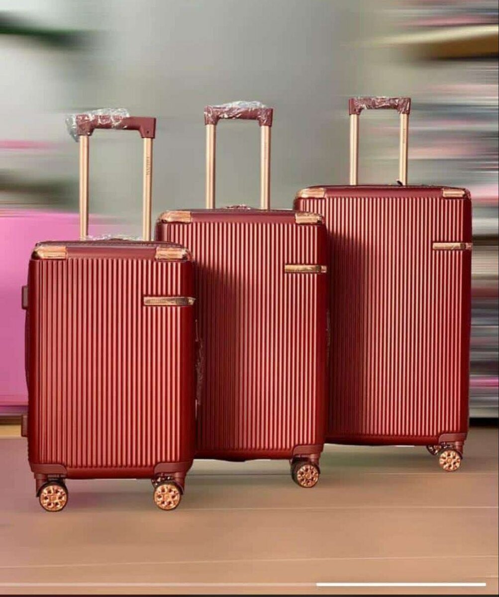 Double zip with expansion suitcase