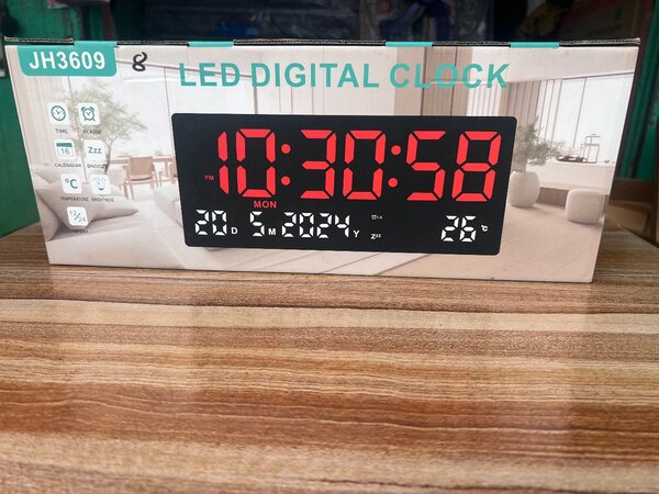 Horloge Murale Numérique LED