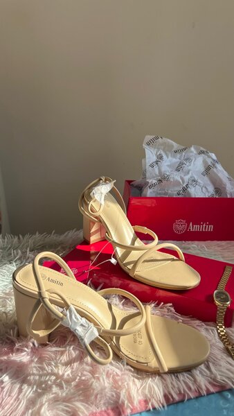 Sandales à talons élégantes