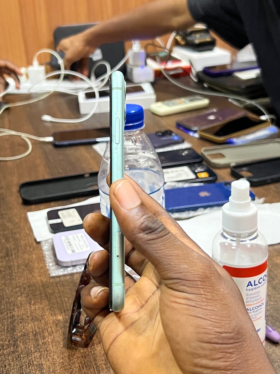 iPhone 11simple sans ID