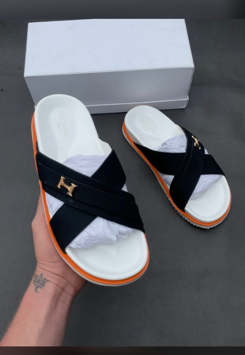 Sandales Croisées Élégantes