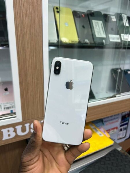 iPhone X 64giga sans Face ID vendu en magasin