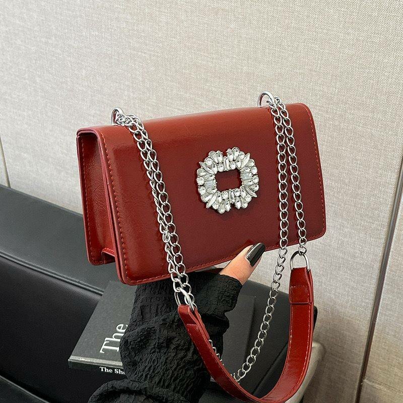 Sac à main élégant chaîne