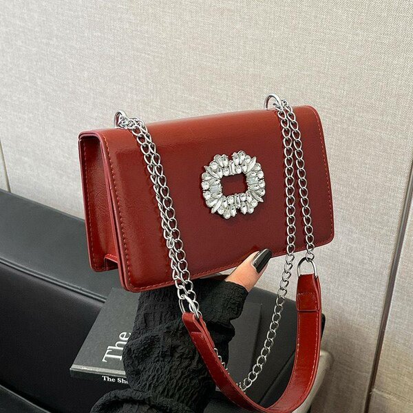 Sac à main élégant chaîne