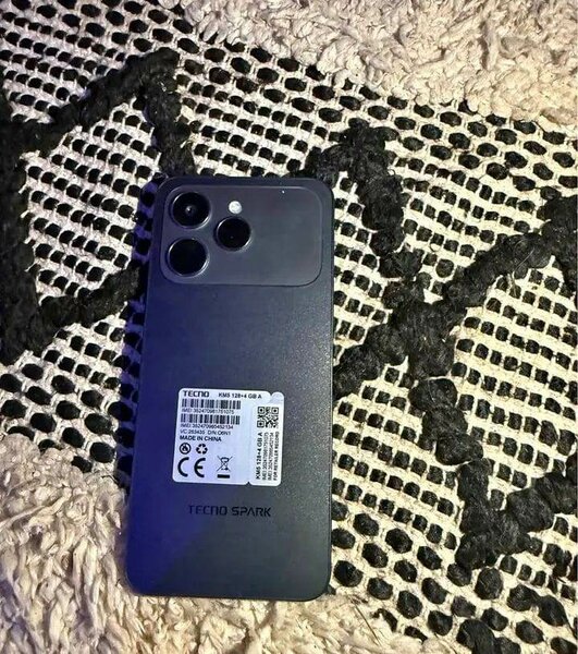 Téléphone Tecno Spark