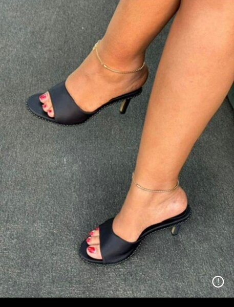 Sandales à talons ouverts