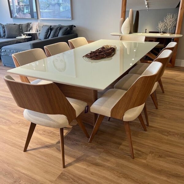 Table à manger élégante