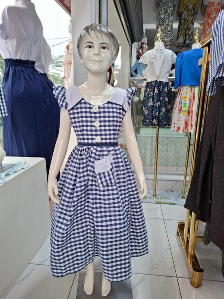 Tenue élégante pour enfants