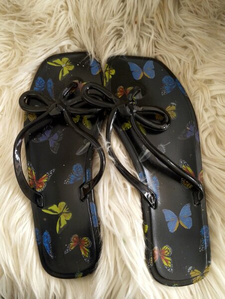 Sandale a motif