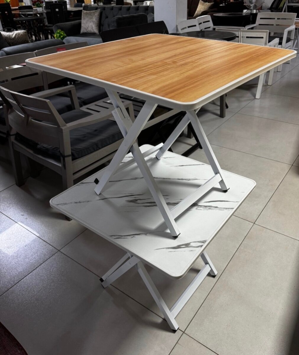 Table pliante moderne