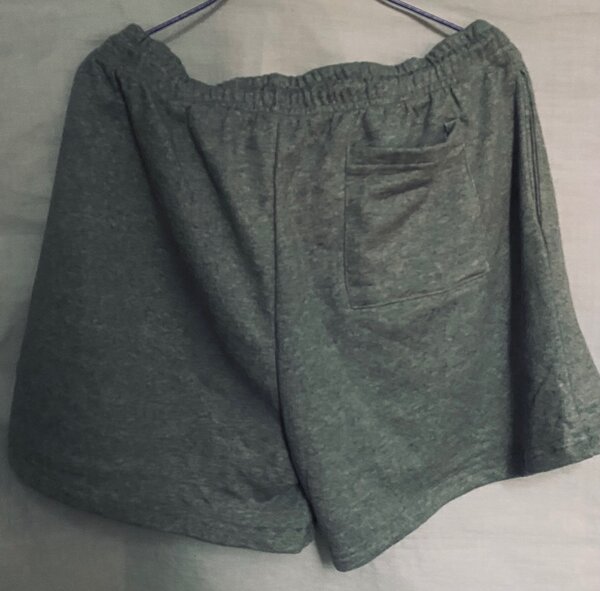 Shorts en coton gris 1977