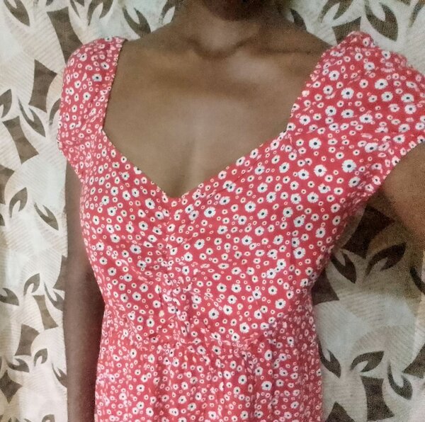 Robe fleurie rouge KIABI