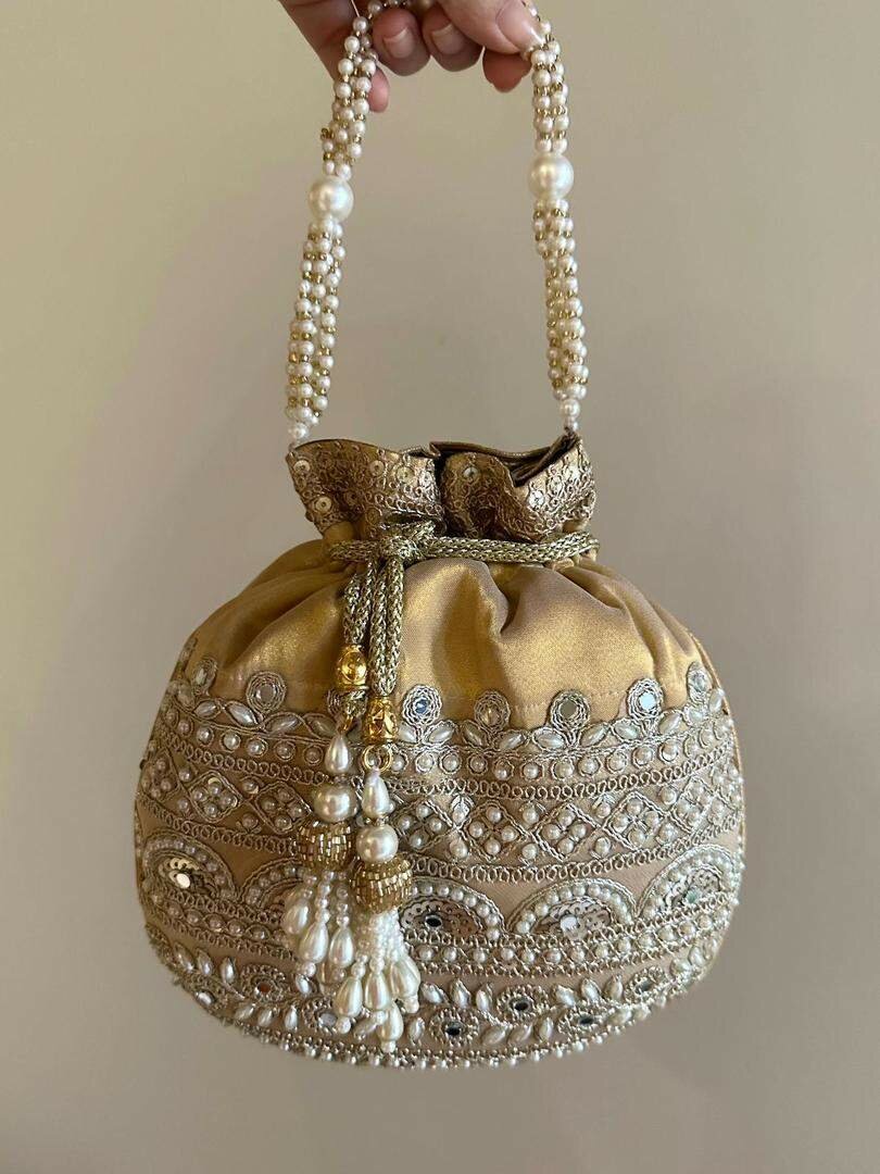 Sac Bourse Perlée Élegant