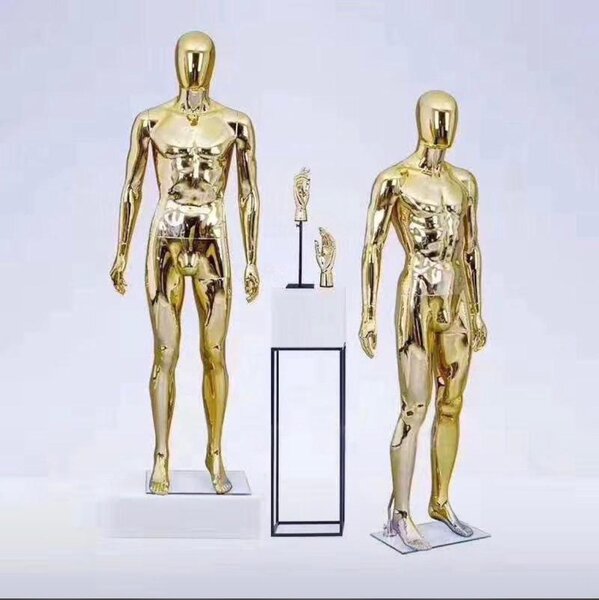 Mannequin métallique élégant