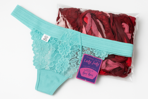 Strings en dentelle colorés