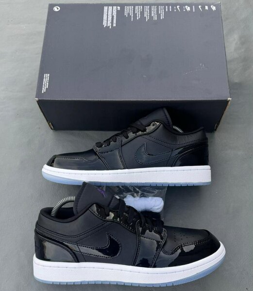 Baskets basses noires modernes