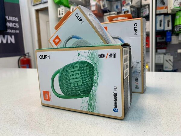 JBL clip 4 speaker
