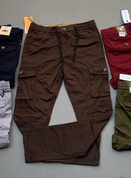 Pantalon cargo homme moderne