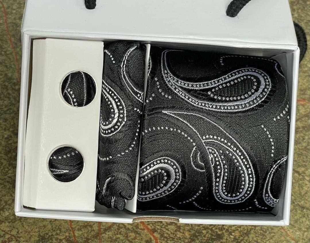 Coffret Cravate Homme Élégant