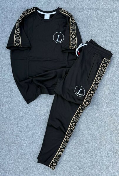 Complet disponible