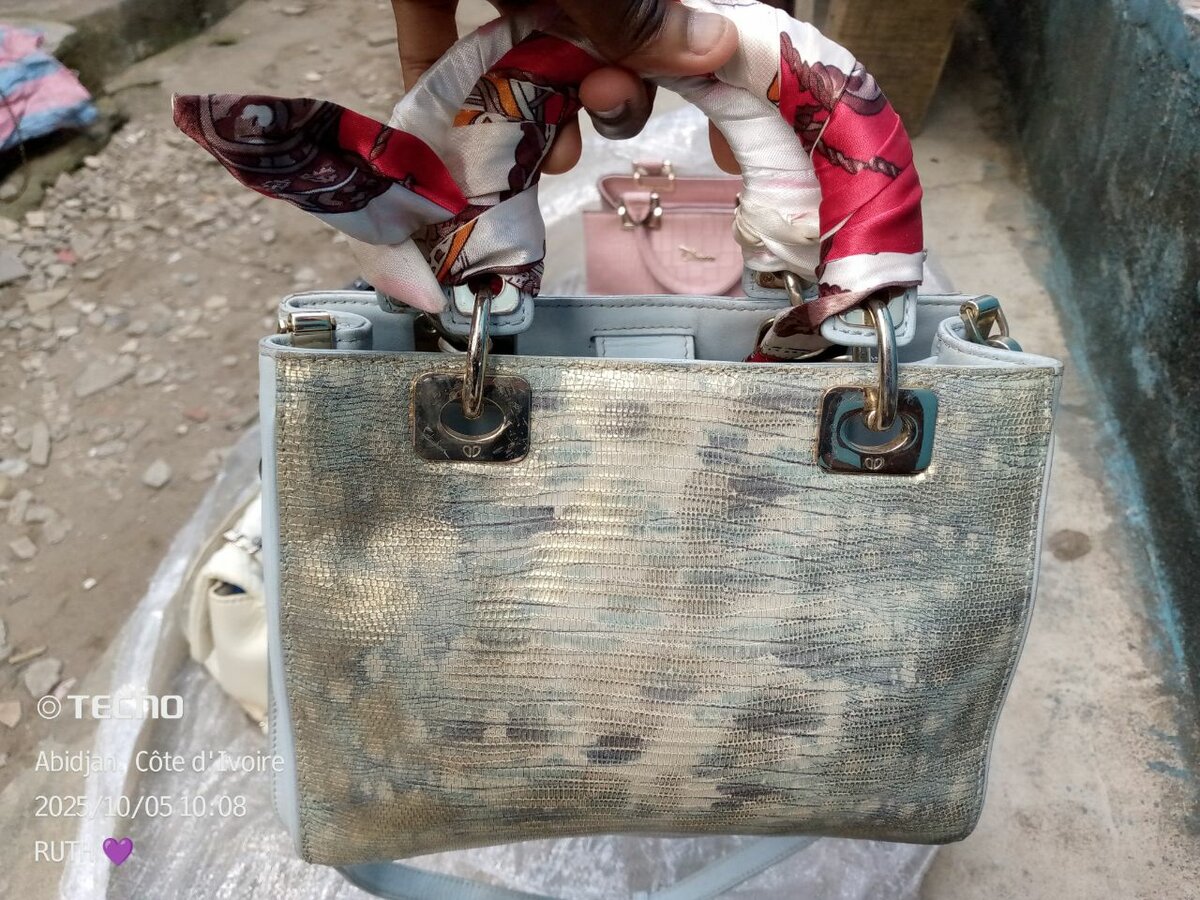 Sac à main élégant bleu