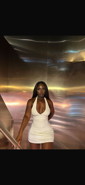 Robe moulante blanche élégante