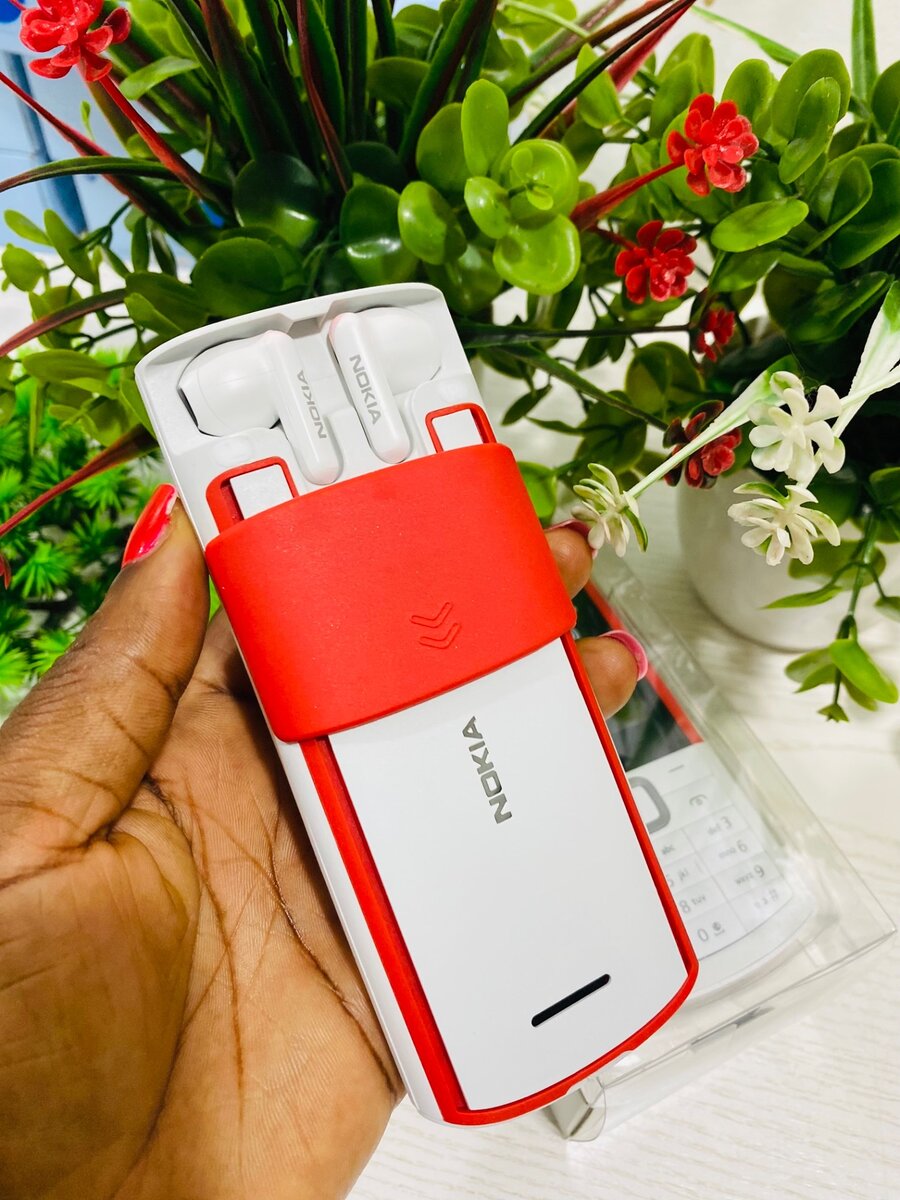 Nokia 5710 XpressAudio 2G. White