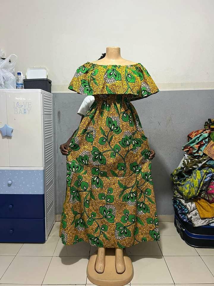 Robe disponible a 8000fr