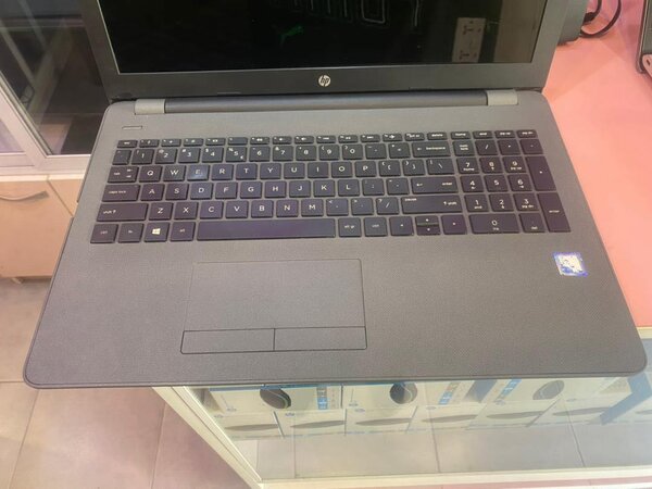 HP 250 G6 Notebook pc/intel(R)celeron/4GB Ram/128SSD/15.6