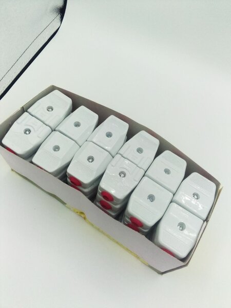 Male feemail Switch
