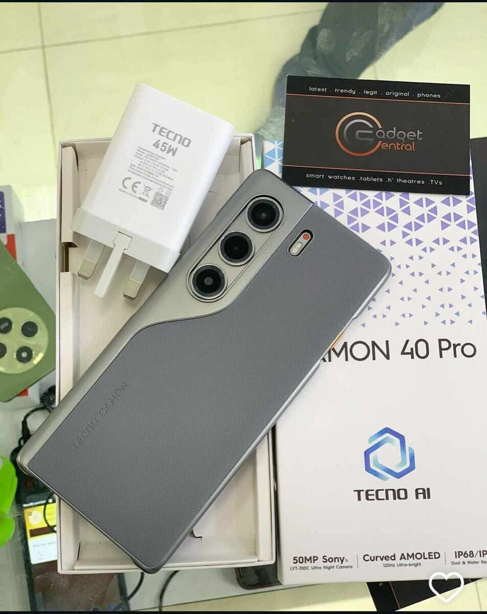 Smartphone Tecno Camon 40 Pro