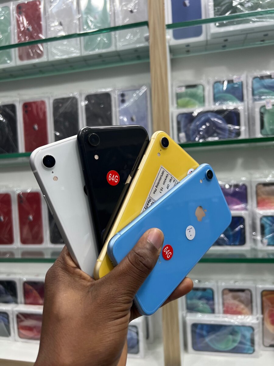 iPhone XR 64giga Casi neuf disponible