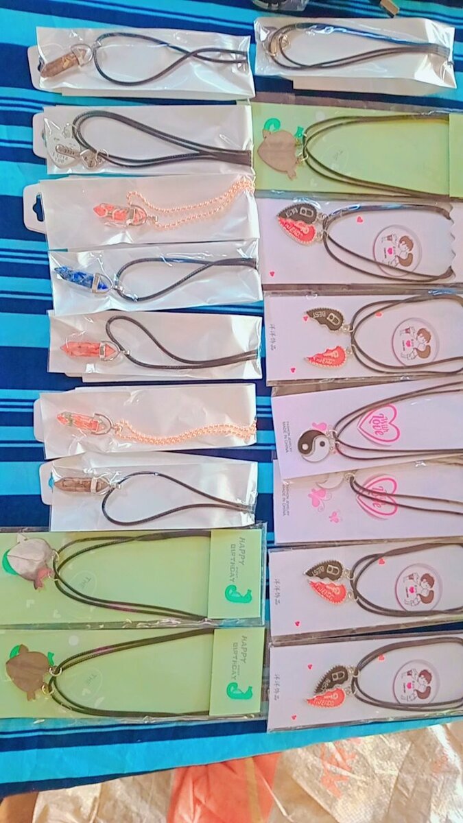 Chaîne d'amitié et collier