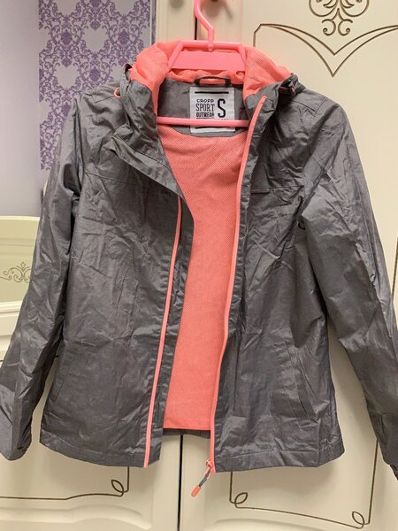 Ветровка брендовая